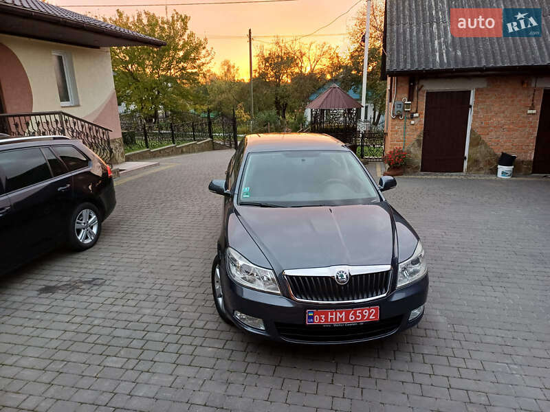 Лифтбек Skoda Octavia 2009 в Луцке