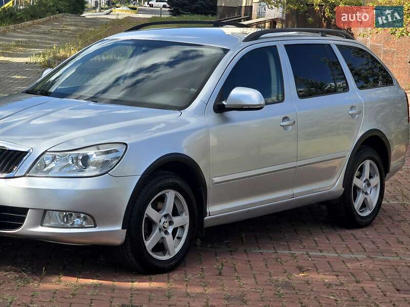 Универсал Skoda Octavia 2009 в Харькове фото 2 Универсал Skoda Octavia 2009 в Харькове