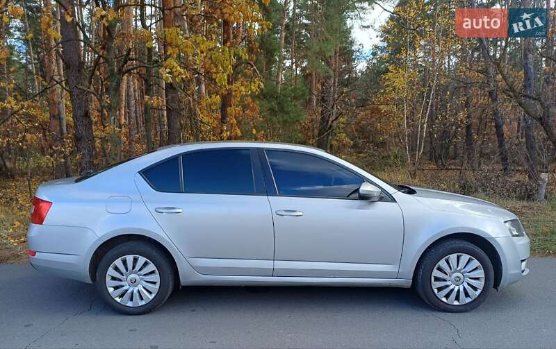 Лифтбек Skoda Octavia 2016 в Обухове