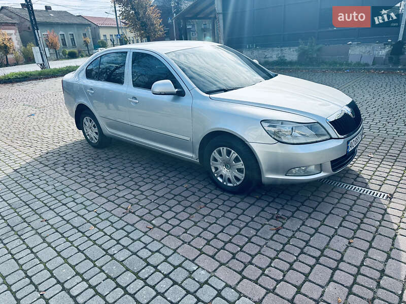 Лифтбек Skoda Octavia 2010 в Мукачево