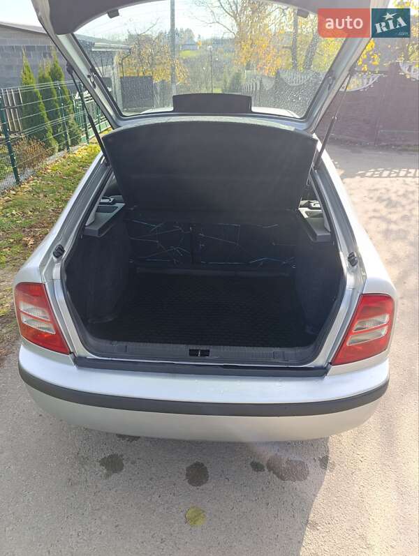 Лифтбек Skoda Octavia 2005 в Ровно