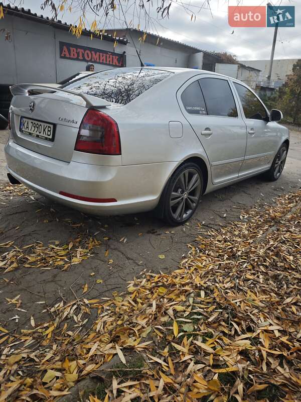 Ліфтбек Skoda Octavia 2010 в Кропивницькому