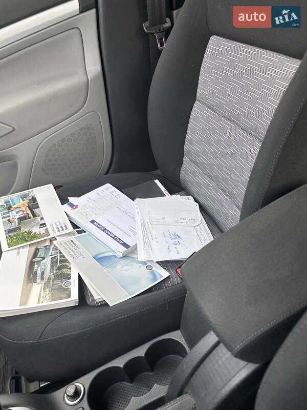 Лифтбек Skoda Octavia 2011 в Павлограде фото 7 Лифтбек Skoda Octavia 2011 в Павлограде