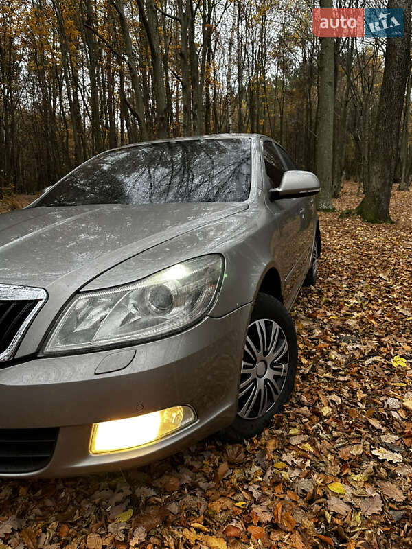 Лифтбек Skoda Octavia 2010 в Новояворовске