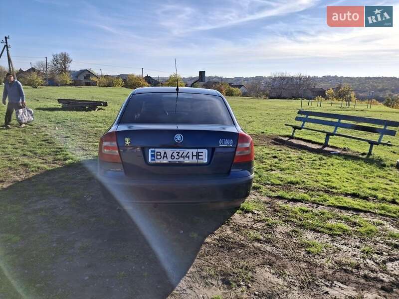 Ліфтбек Skoda Octavia 2004 в Первомайську