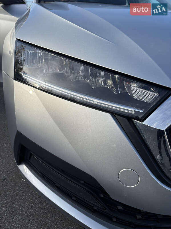 Лифтбек Skoda Octavia 2020 в Черновцах