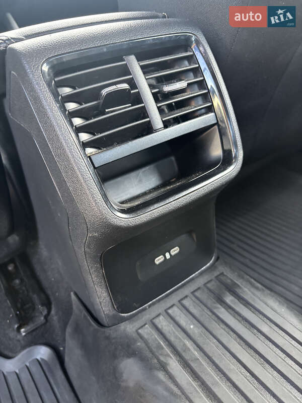 Лифтбек Skoda Octavia 2020 в Черновцах