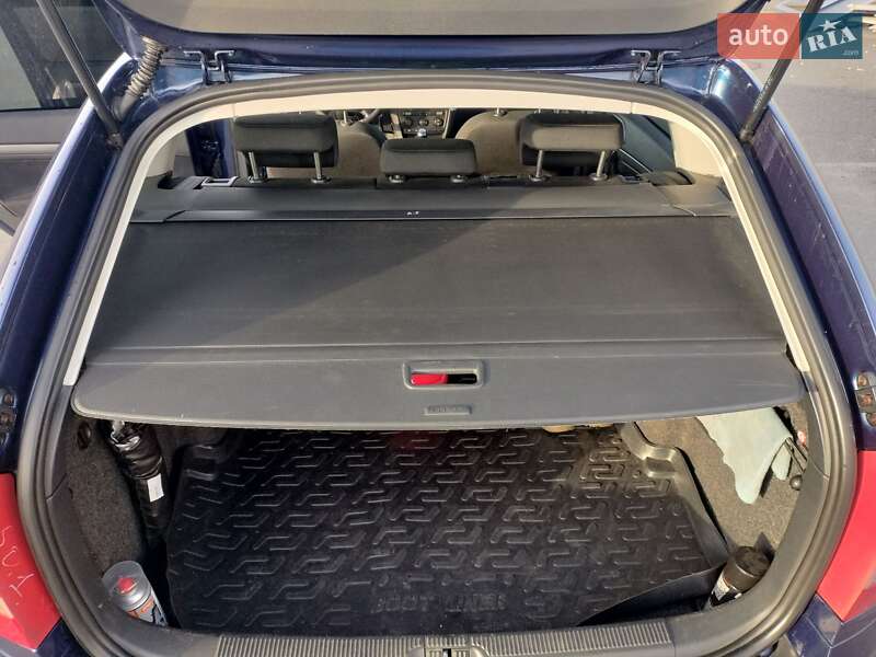 Универсал Skoda Octavia 2007 в Вишневом фото 4 Универсал Skoda Octavia 2007 в Вишневом