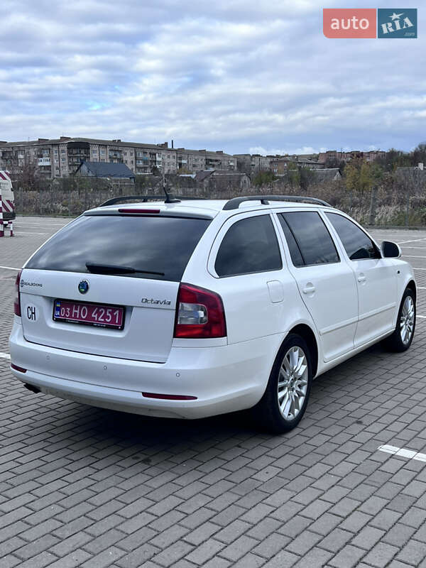 Універсал Skoda Octavia 2012 в Дубні