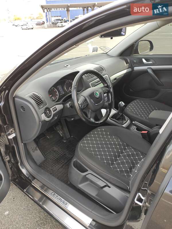 Ліфтбек Skoda Octavia 2012 в Києві