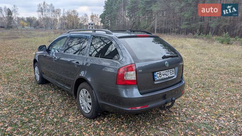 Универсал Skoda Octavia 2012 в Прилуках