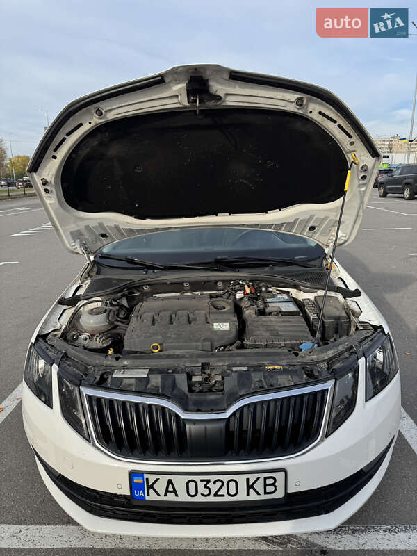 Универсал Skoda Octavia 2019 в Киеве фото 9 Универсал Skoda Octavia 2019 в Киеве