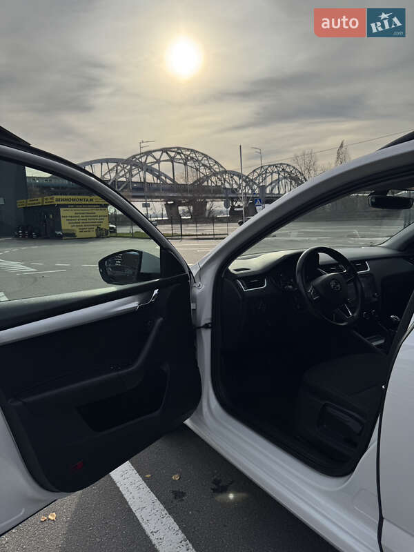 Универсал Skoda Octavia 2019 в Киеве фото 12 Универсал Skoda Octavia 2019 в Киеве