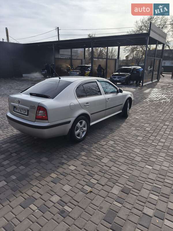 Лифтбек Skoda Octavia 2004 в Звягеле фото 2 Лифтбек Skoda Octavia 2004 в Звягеле
