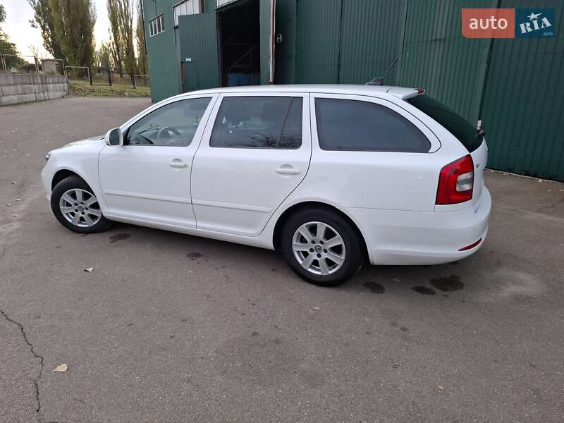 Универсал Skoda Octavia 2012 в Броварах