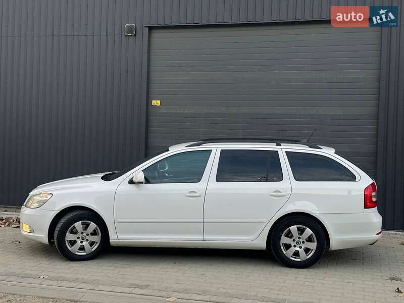 Универсал Skoda Octavia 2012 в Калуше