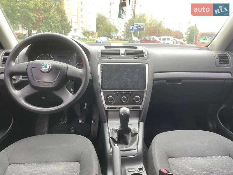 Skoda Octavia 2010 Skoda Octavia 2010