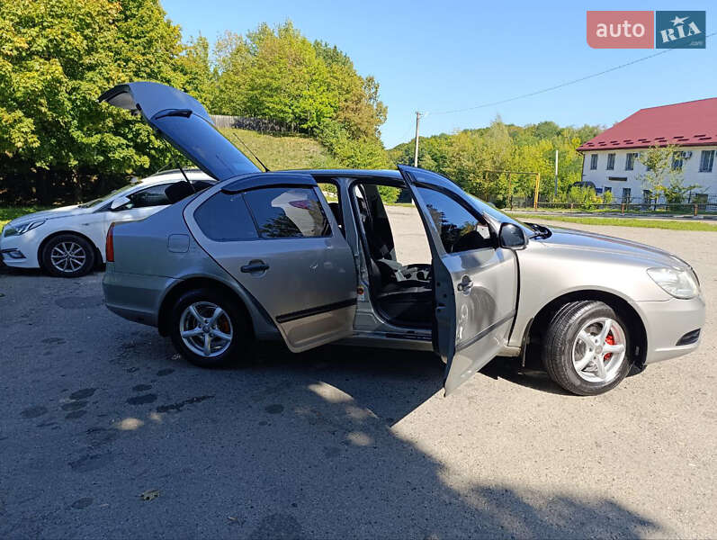 Лифтбек Skoda Octavia 2010 в Галиче фото 47 Лифтбек Skoda Octavia 2010 в Галиче