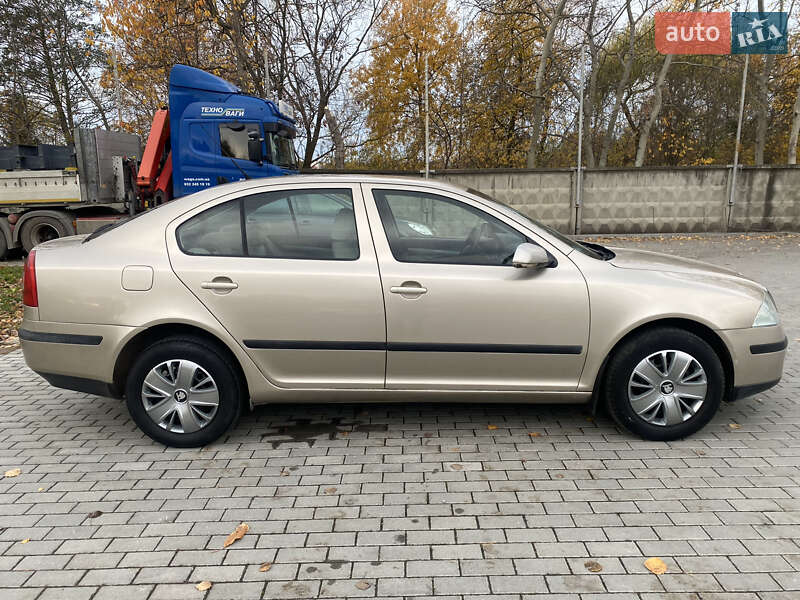 Лифтбек Skoda Octavia 2004 в Львове фото 4 Лифтбек Skoda Octavia 2004 в Львове