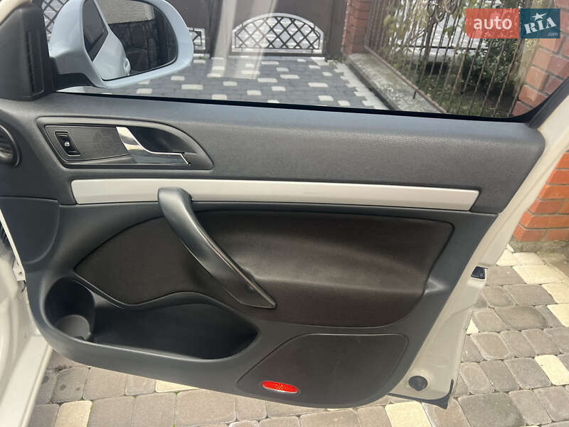 Лифтбек Skoda Octavia 2012 в Мукачево фото 45 Лифтбек Skoda Octavia 2012 в Мукачево