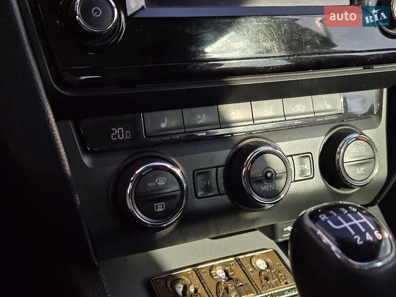 Универсал Skoda Octavia 2015 в Киеве фото 25 Универсал Skoda Octavia 2015 в Киеве