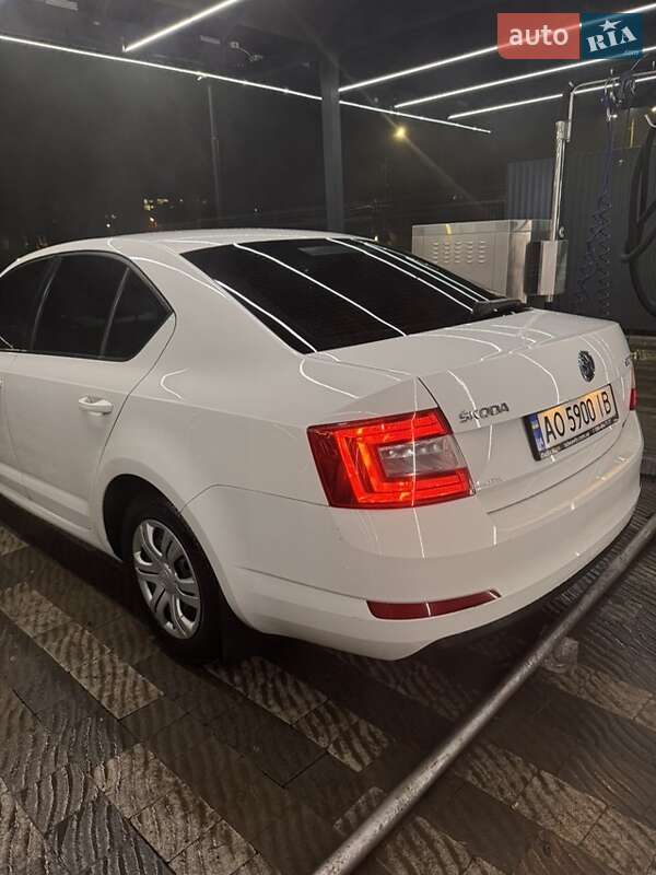 Лифтбек Skoda Octavia 2013 в Ужгороде