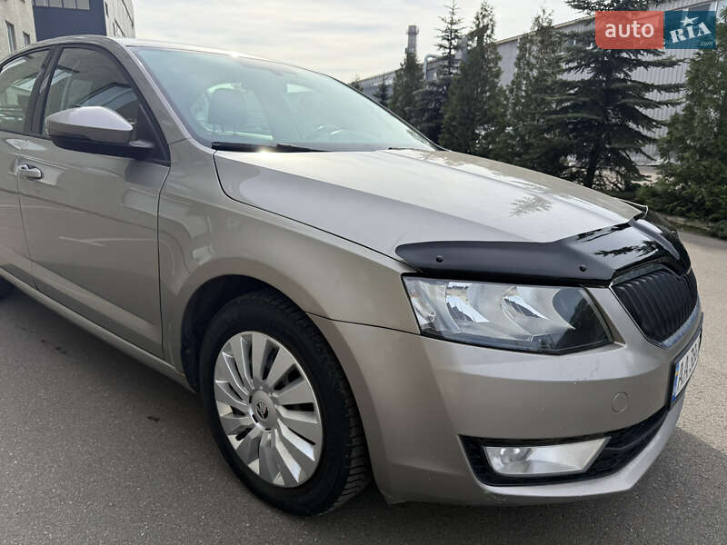 Лифтбек Skoda Octavia 2013 в Киеве