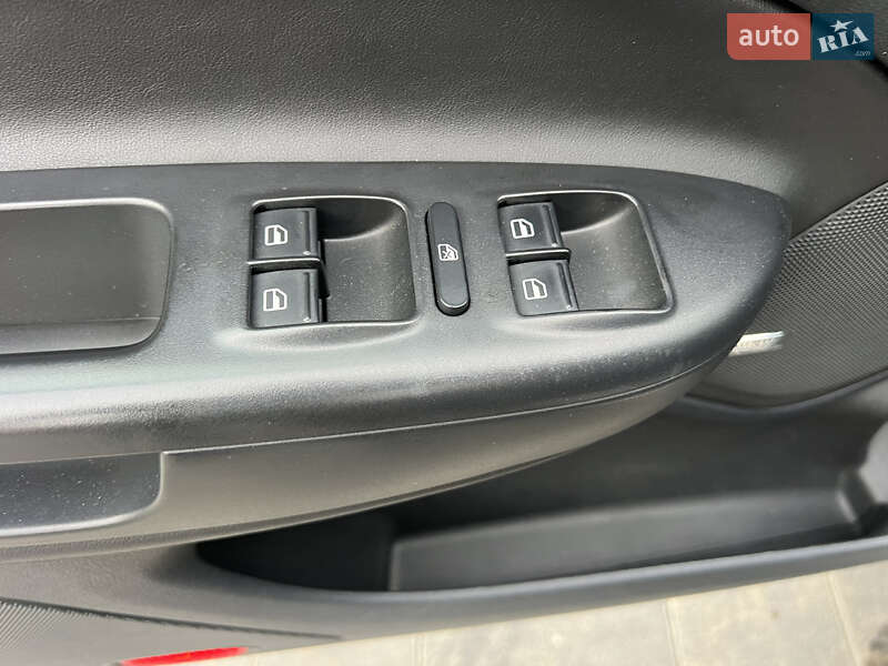 Универсал Skoda Octavia 2010 в Луцке