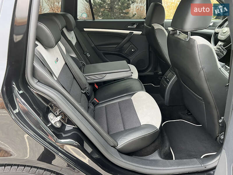 Универсал Skoda Octavia 2010 в Луцке