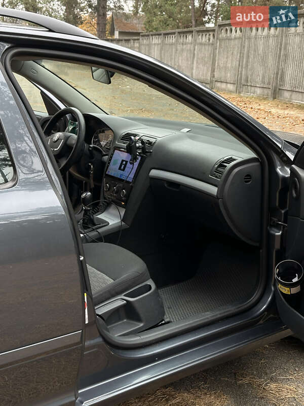 Универсал Skoda Octavia 2010 в Киеве
