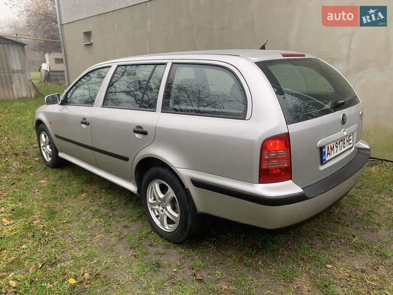 Универсал Skoda Octavia 1999 в Житомире