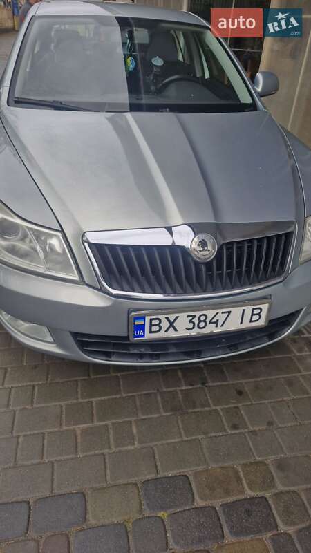 Лифтбек Skoda Octavia 2009 в Городке
