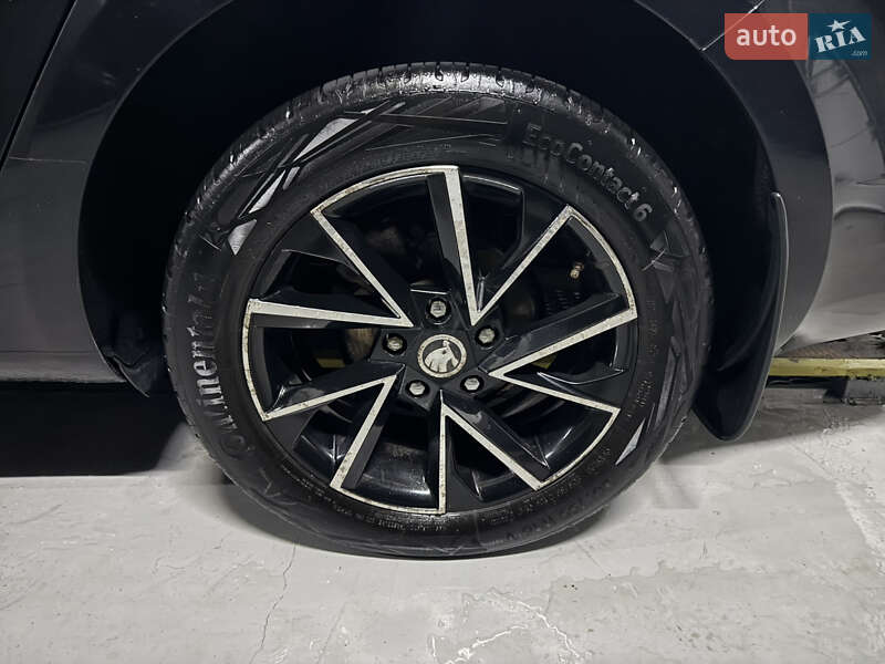 Лифтбек Skoda Octavia 2016 в Нежине