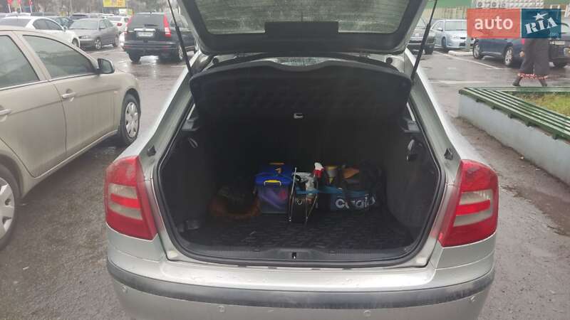 Лифтбек Skoda Octavia 2006 в Ивано-Франковске