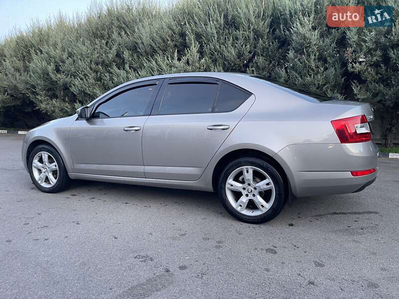 Лифтбек Skoda Octavia 2014 в Киеве