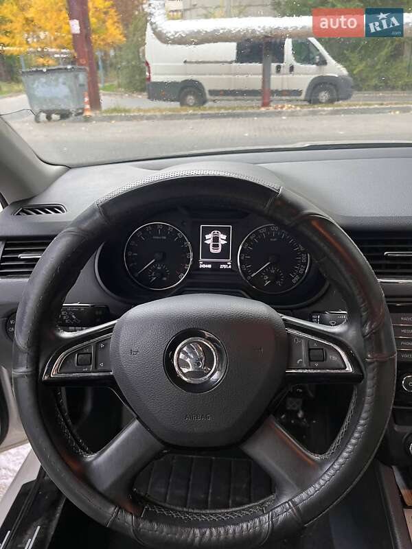 Лифтбек Skoda Octavia 2015 в Кропивницком