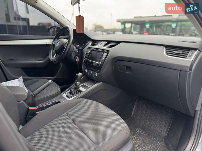 Универсал Skoda Octavia 2016 в Луцке фото 38 Универсал Skoda Octavia 2016 в Луцке