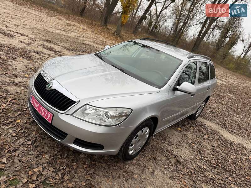 Универсал Skoda Octavia 2009 в Полтаве