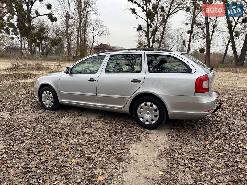 Универсал Skoda Octavia 2009 в Полтаве