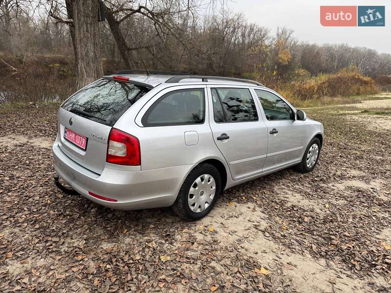 Универсал Skoda Octavia 2009 в Полтаве