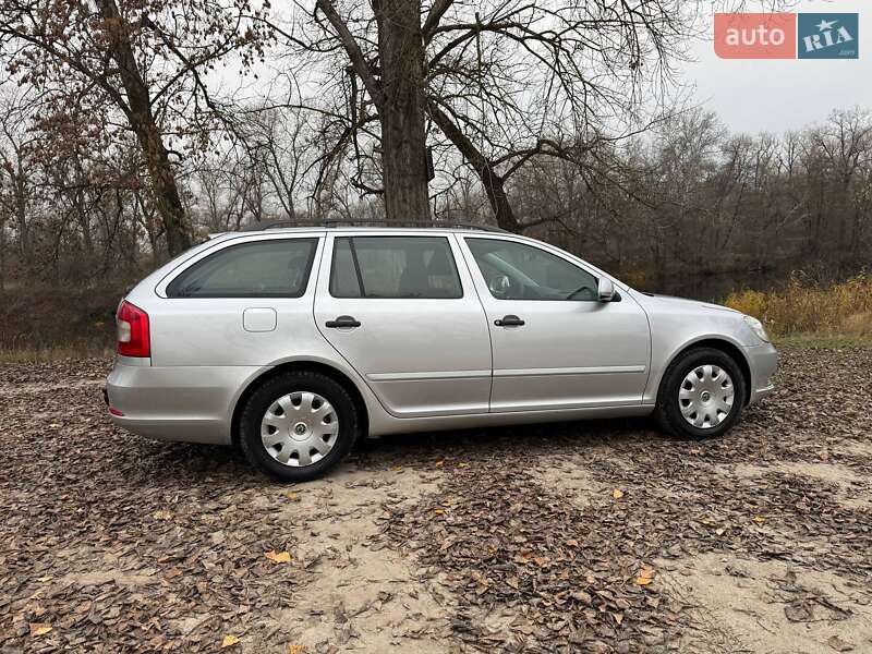 Универсал Skoda Octavia 2009 в Полтаве