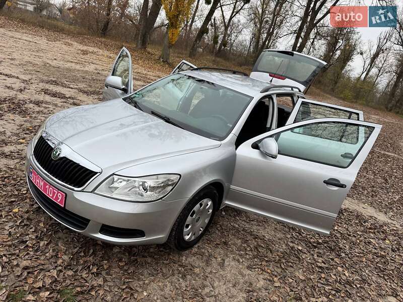 Универсал Skoda Octavia 2009 в Полтаве