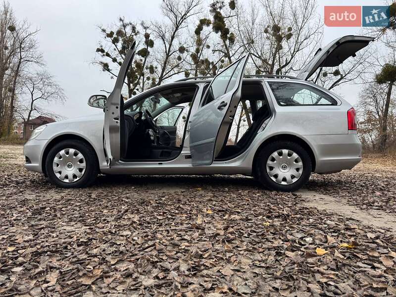 Универсал Skoda Octavia 2009 в Полтаве
