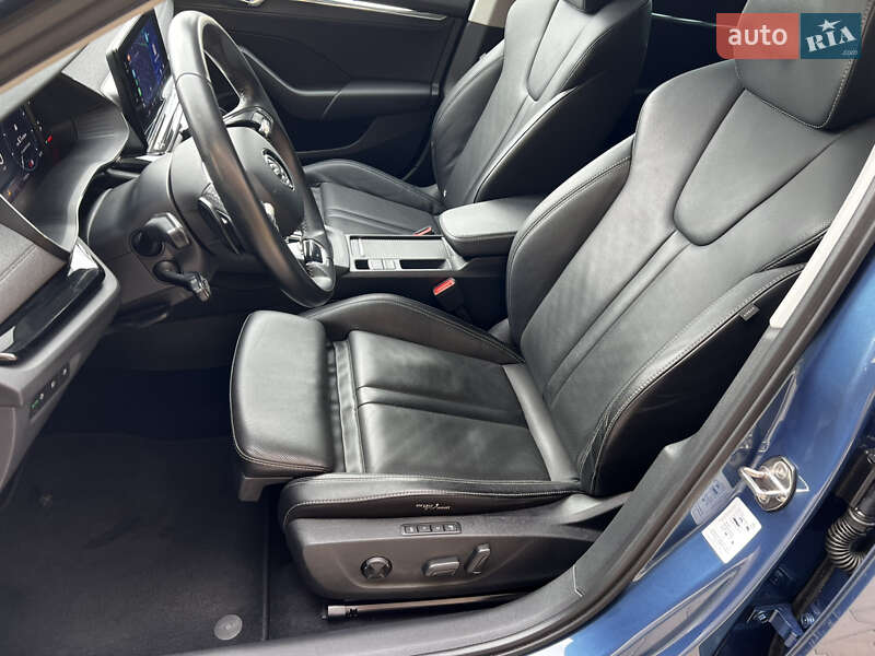 Универсал Skoda Octavia 2021 в Киеве