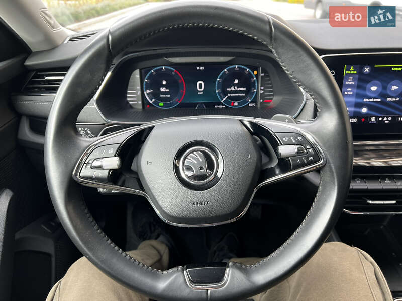 Универсал Skoda Octavia 2021 в Киеве