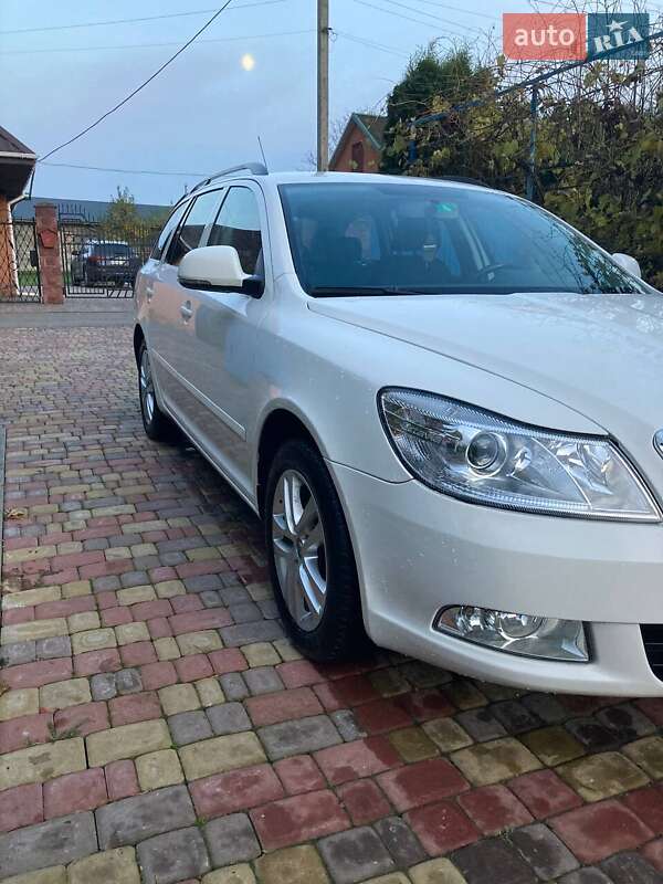 Универсал Skoda Octavia 2012 в Ровно фото 3 Универсал Skoda Octavia 2012 в Ровно
