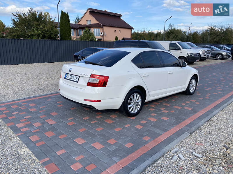 Лифтбек Skoda Octavia 2016 в Виноградове