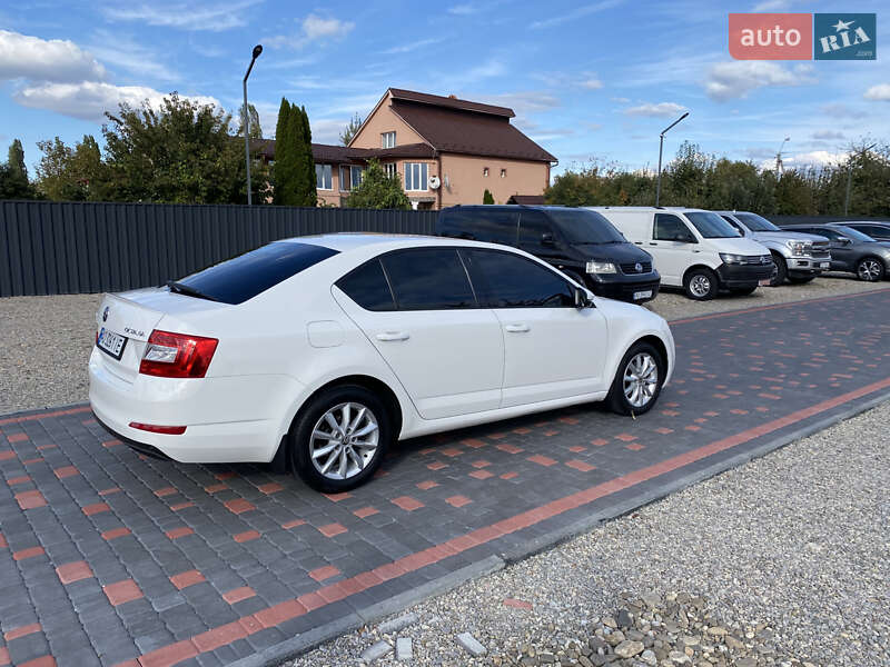 Лифтбек Skoda Octavia 2016 в Виноградове