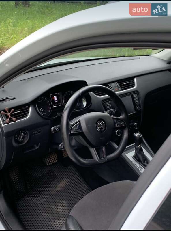 Универсал Skoda Octavia 2016 в Шумске