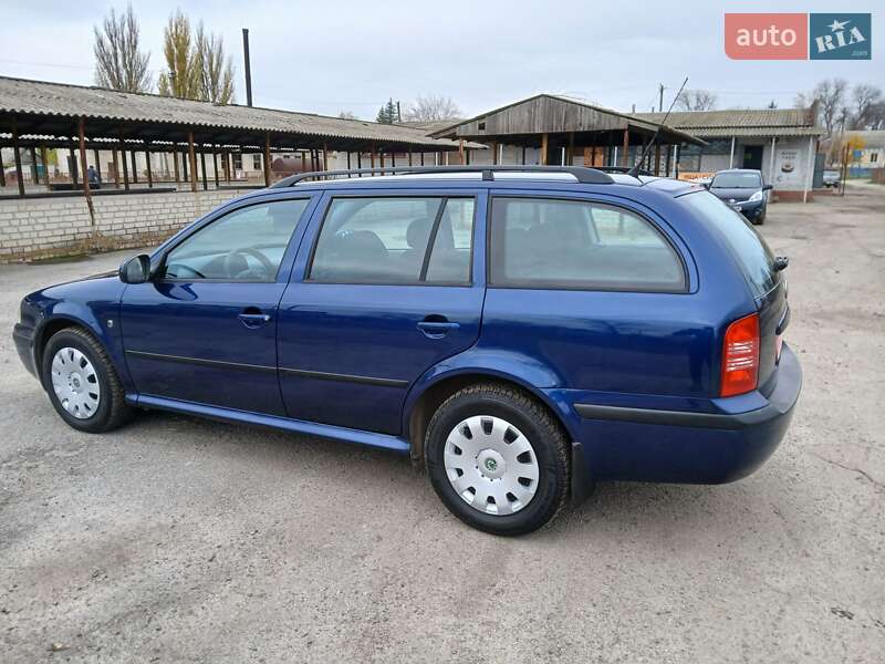Универсал Skoda Octavia 2009 в Краснограде
